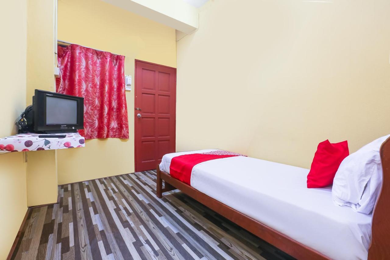 טאנה מרה Oyo 90321 Hotel Bajet Sri Manal מראה חיצוני תמונה