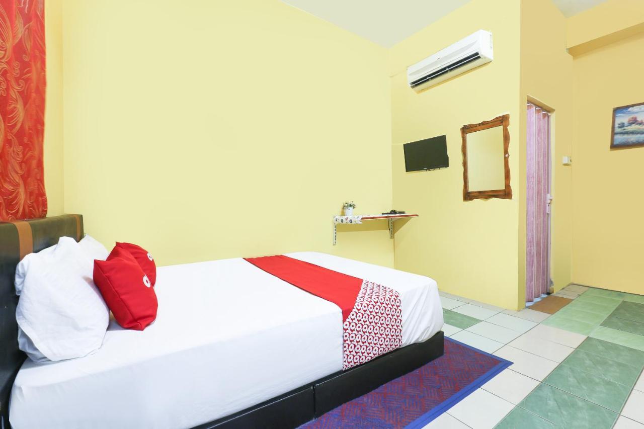 טאנה מרה Oyo 90321 Hotel Bajet Sri Manal מראה חיצוני תמונה