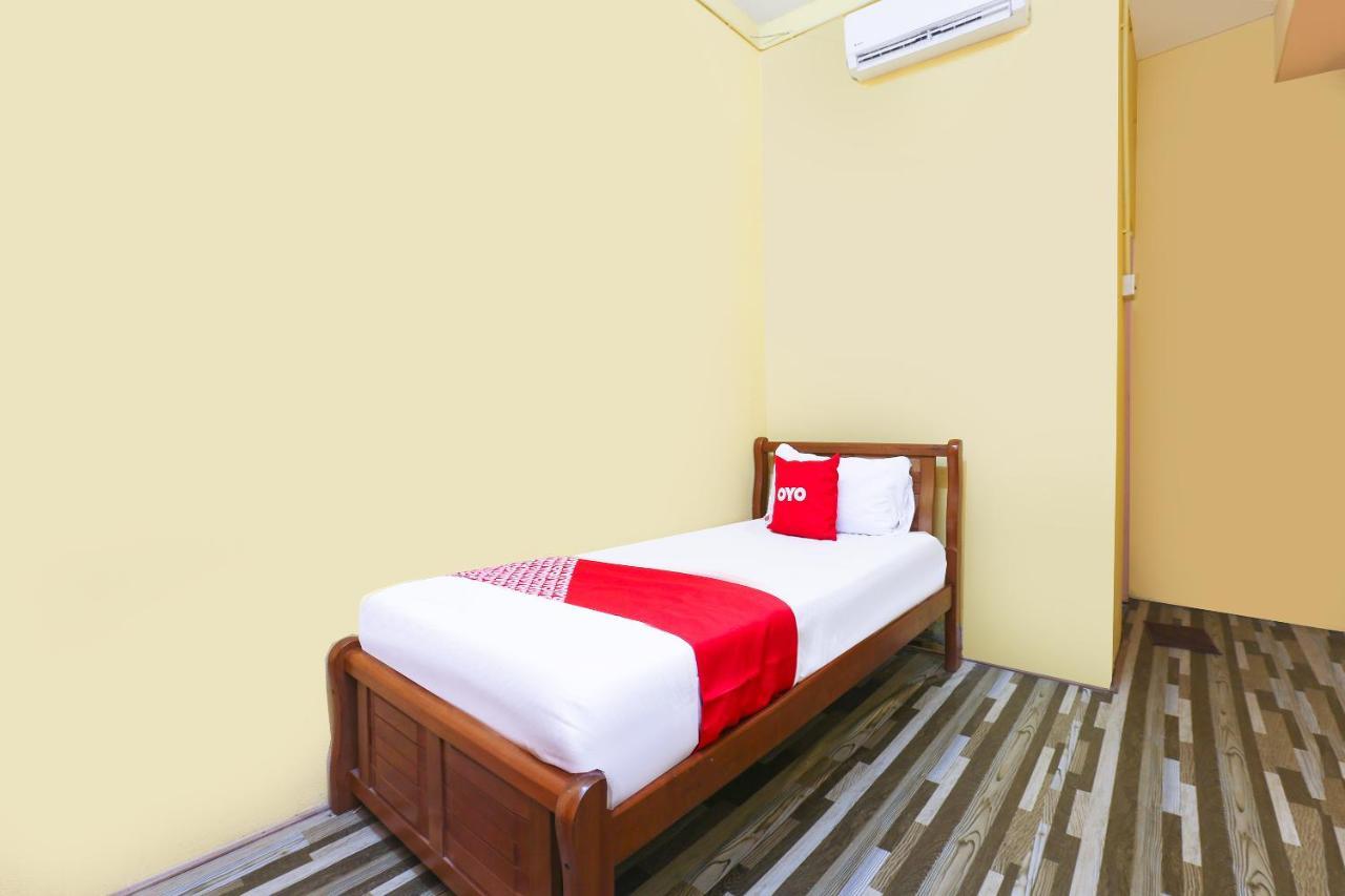 טאנה מרה Oyo 90321 Hotel Bajet Sri Manal מראה חיצוני תמונה